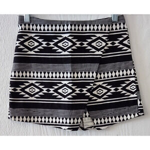 Hollister Women's size 0 Southwestern Print Skort